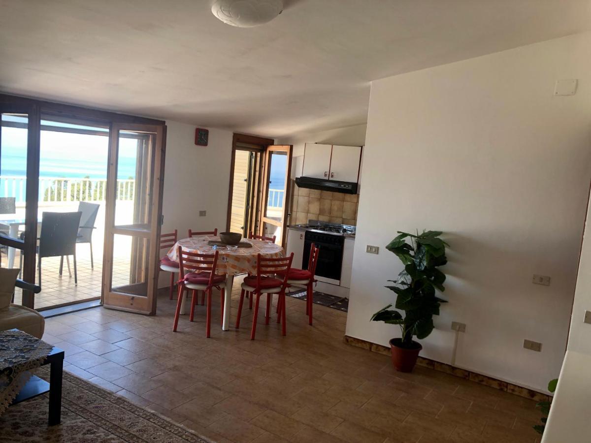 Penthouse Mare E Monti Apartment Тропеа Екстериор снимка