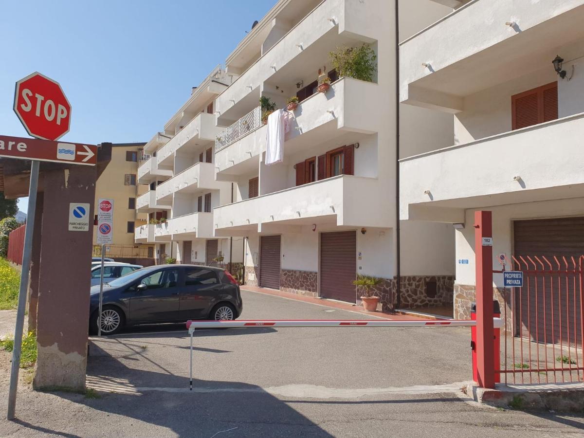 Penthouse Mare E Monti Apartment Тропеа Екстериор снимка