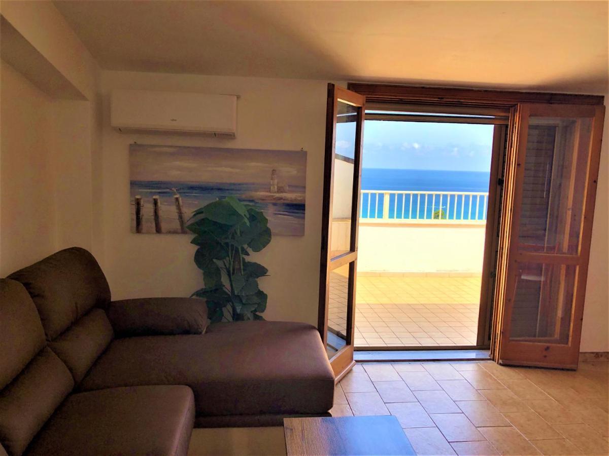 Penthouse Mare E Monti Apartment Тропеа Екстериор снимка